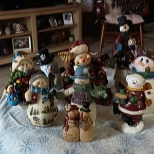Six Snowmen Statues